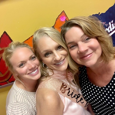 Jessica and her sisters Photo